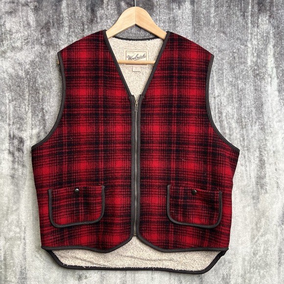 Woolrich Other - VTG Woolrich Vest Mens L Red Plaid Sherpa Lined Pockets Hunting Buffalo USA made